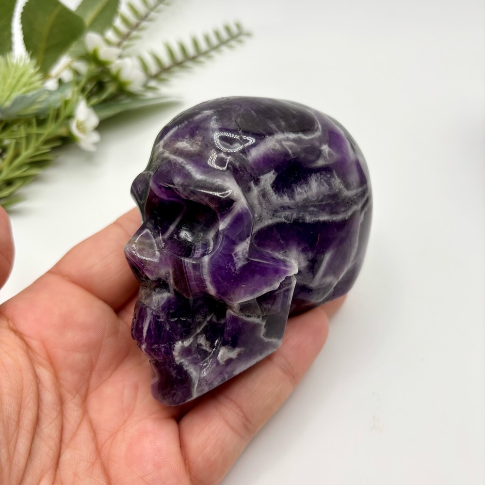 Dream amethyst skull (a)